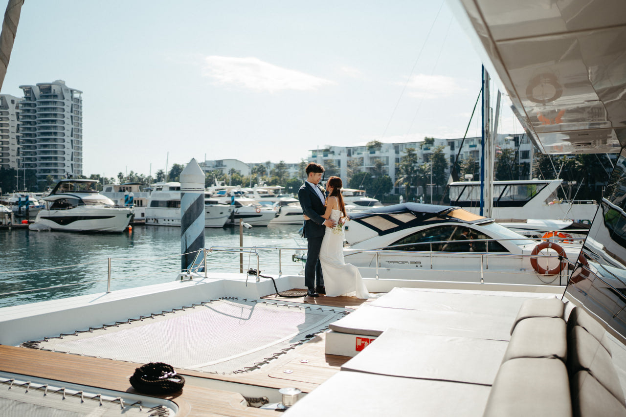 Hollywood glam proposal at sea with Yacht Maison in Singapore